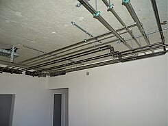 Kellerrohrleitungen Heizung- und Sanitär