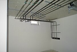 Kellerrohrleitungen Heizung- und Sanitär